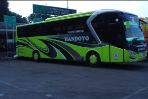 Kemewahan Bus Handoyo
